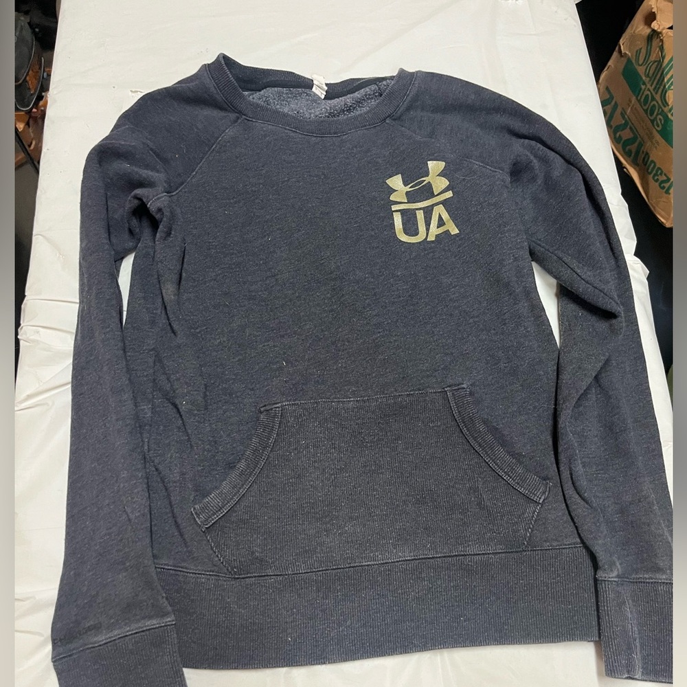 Under Armour Women's Gray Sweater size small
